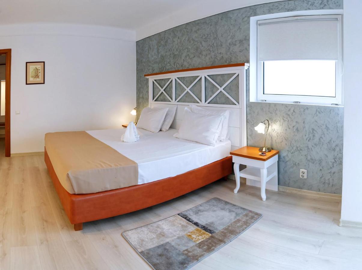 Hotel Albatros Mamaia Luaran gambar