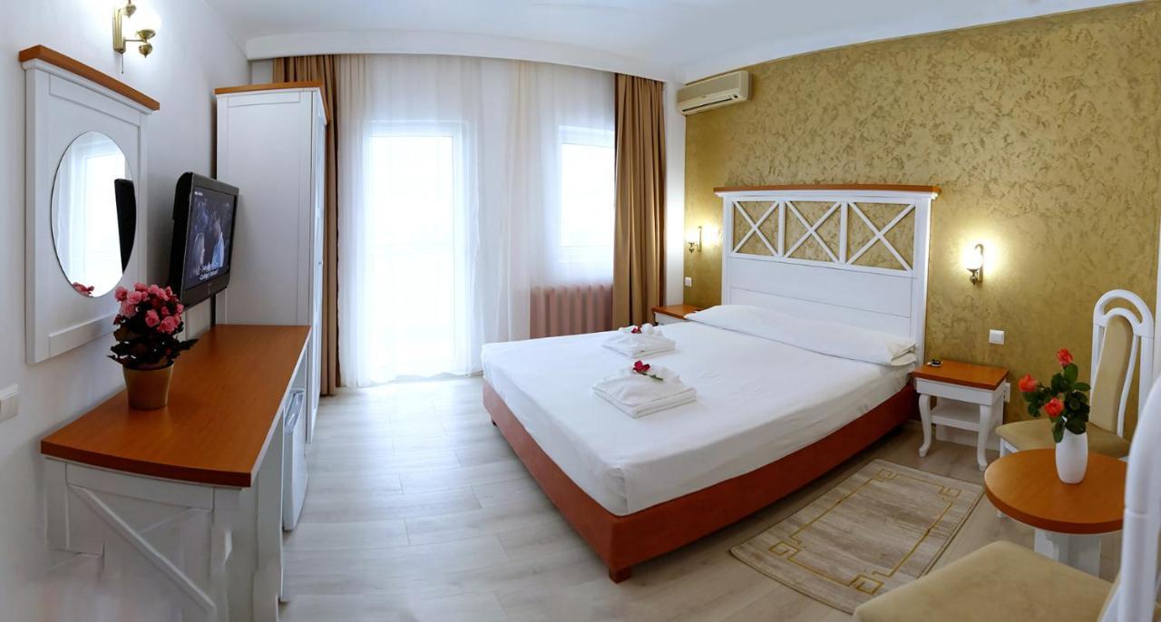 Hotel Albatros Mamaia Luaran gambar