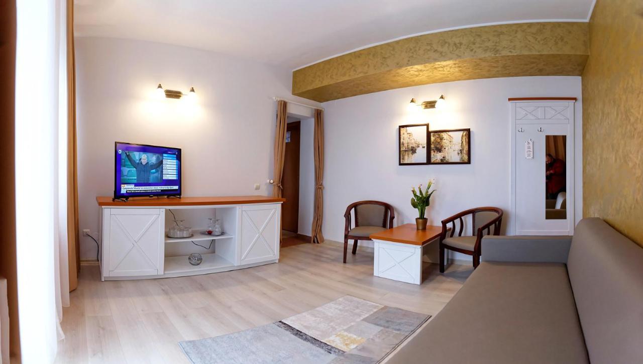 Hotel Albatros Mamaia Luaran gambar