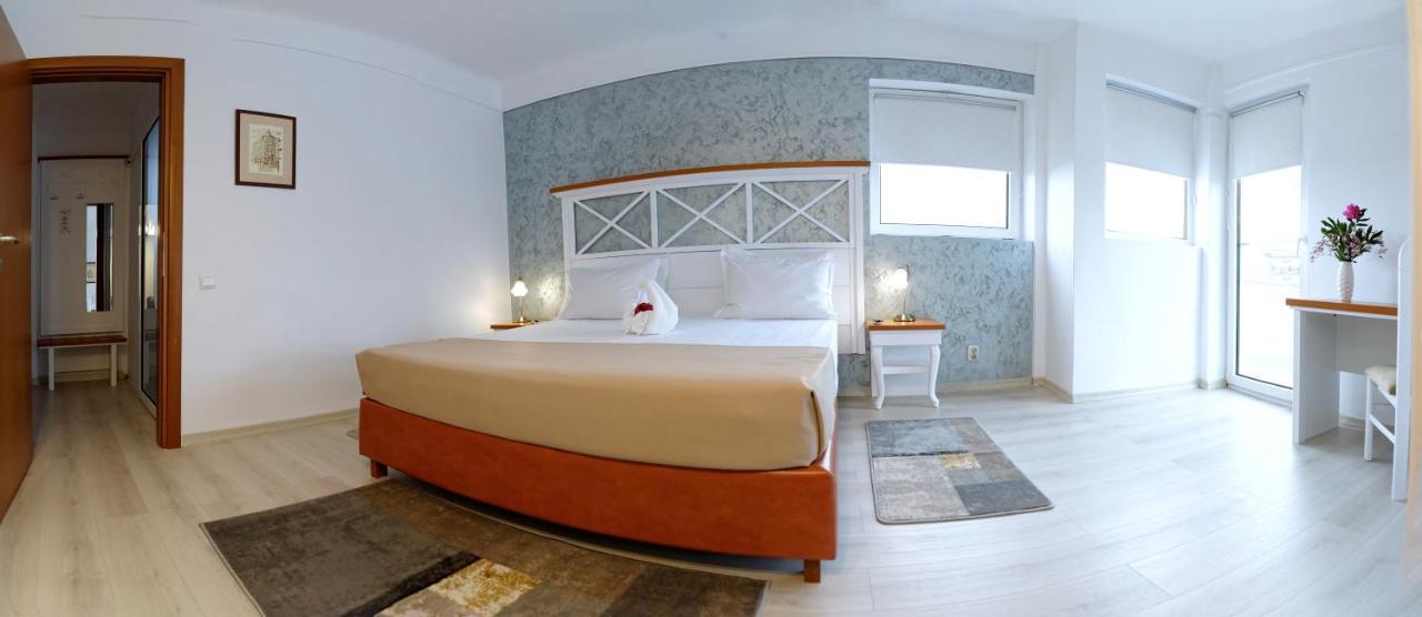 Hotel Albatros Mamaia Luaran gambar